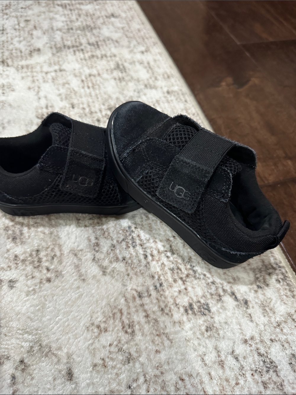 UGG Kids Black Velcro Slip-On Sneakers